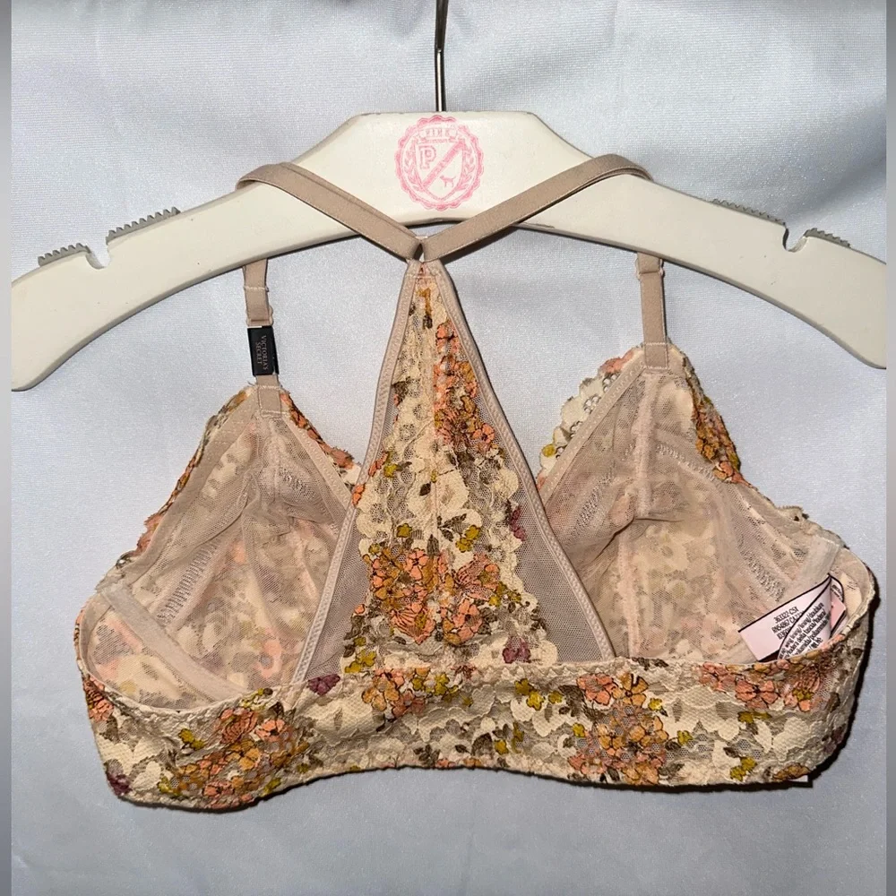 Victorias secret- 4 count bundle- front close lightly lined bras - Picture 7 of 8